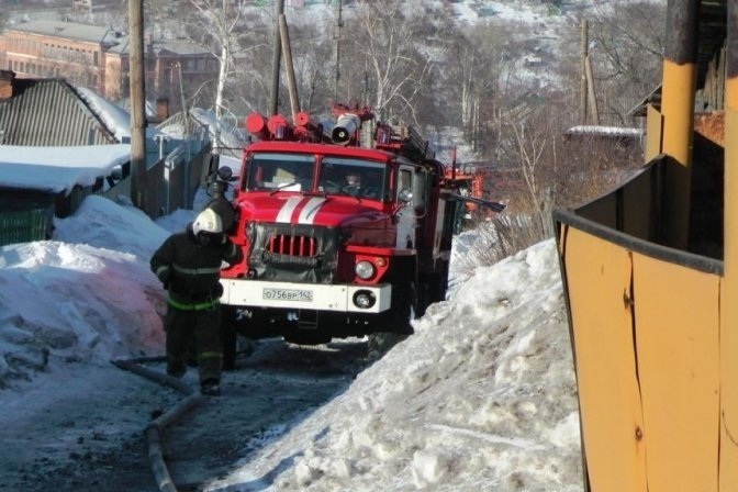 Спасатели МЧС России ликвидировали пожар в частном садовом в Междуреченском ГО